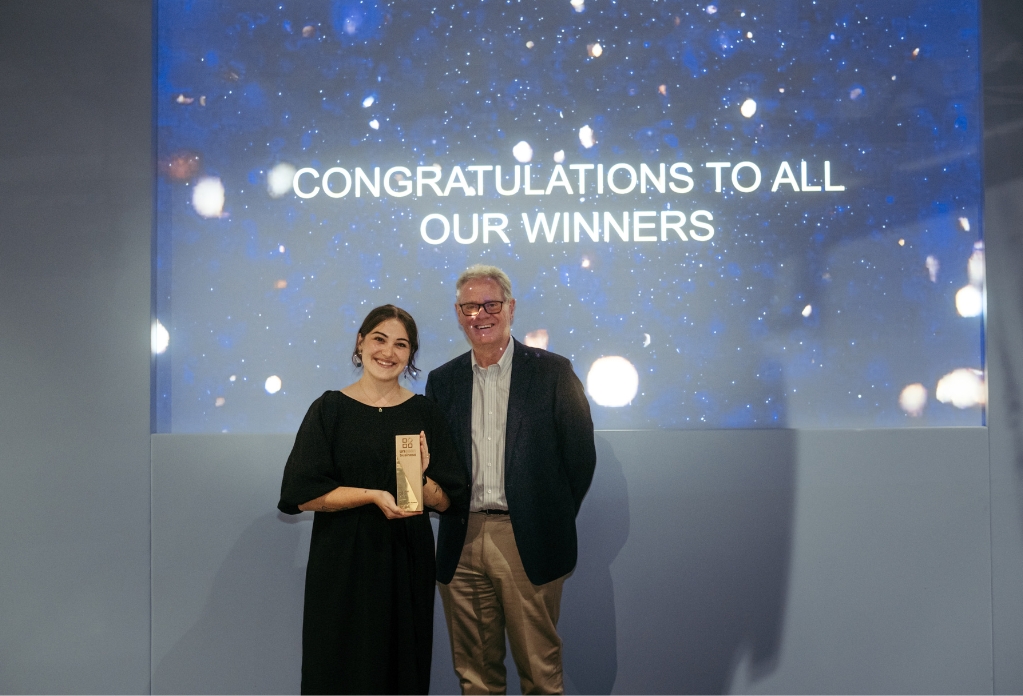 Manumit coffee receives the business impact award at unseen business awards